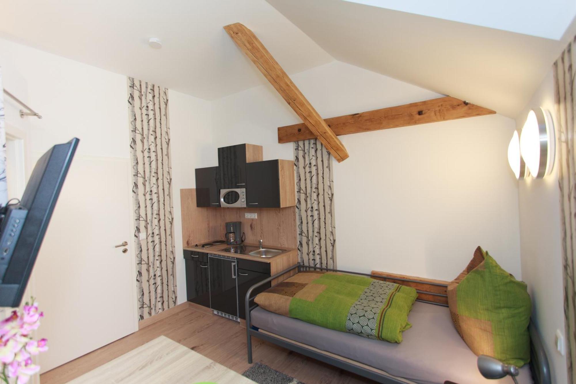 Pension Weinsberger Tal Левенштайн Номер фото